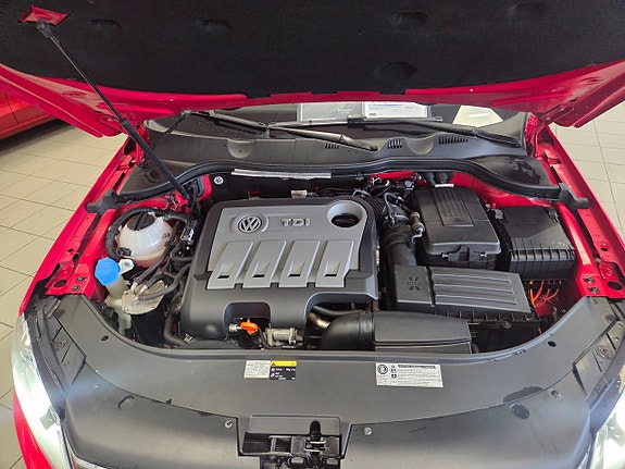 Volkswagen Passat 14 of 22