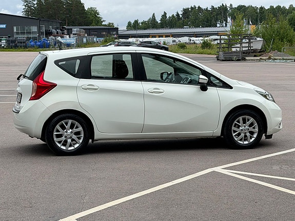 Nissan Note 8 of 18