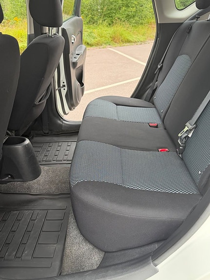 Nissan Note 12 of 18