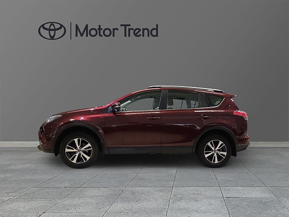Toyota RAV4 3 of 5