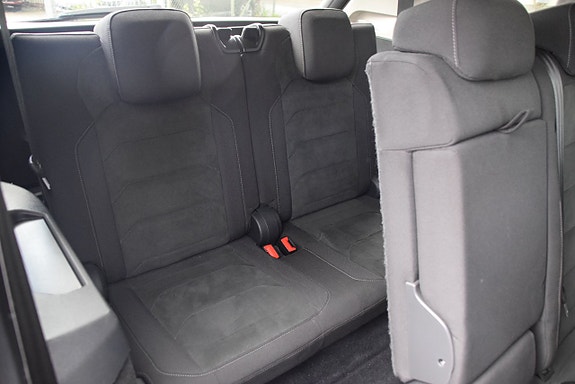 Volkswagen Tiguan Allspace 12 of 28