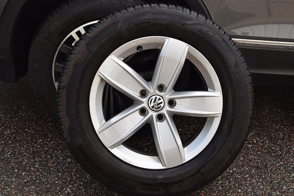 Volkswagen Tiguan Allspace 27 of 28