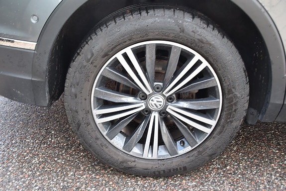 Volkswagen Tiguan Allspace 28 of 28