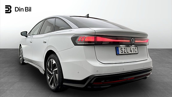 Volkswagen ID.7 3 of 5