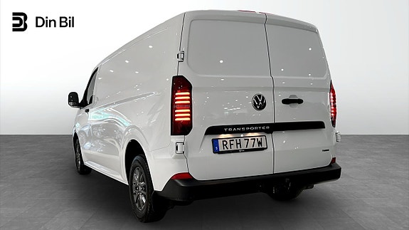 Volkswagen Transporter 3 of 5