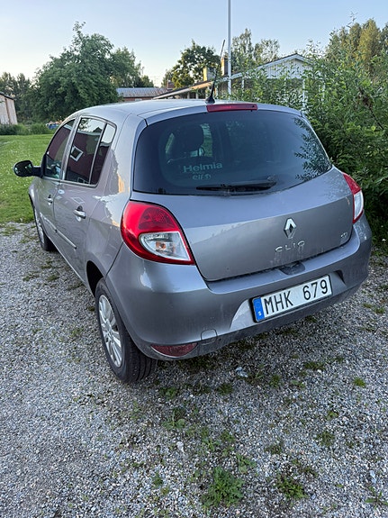 Renault Clio 2 of 2