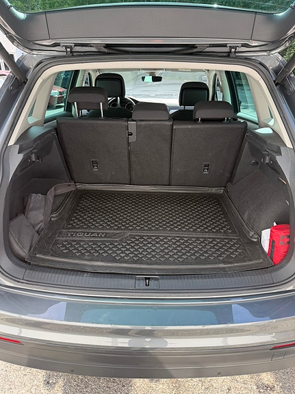 Volkswagen Tiguan 5 of 5