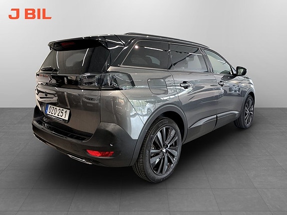 Peugeot 5008 3 of 5