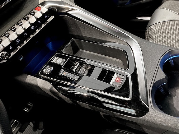 Peugeot 5008 11 of 17