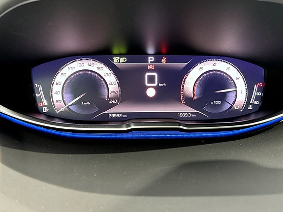 Peugeot 5008 8 of 17