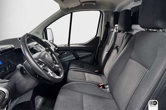 Ford Transit Custom 5 of 10
