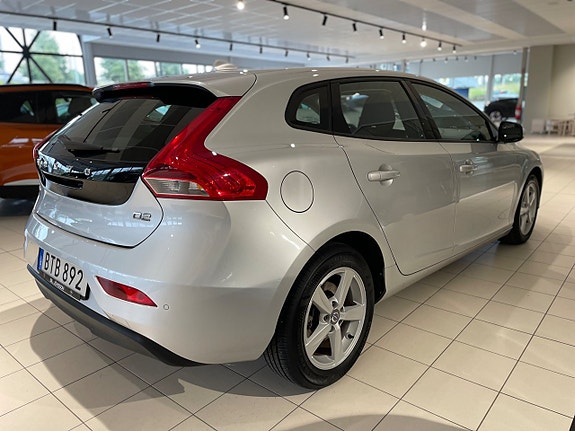 Volvo V40 5 of 16