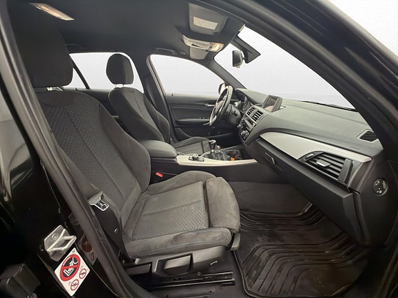 BMW 118i 14 of 30