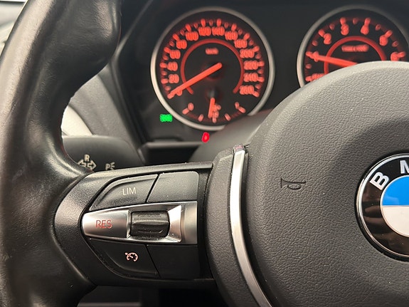 BMW 118i 17 of 30
