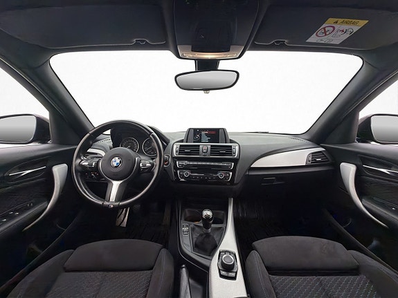 BMW 118i 12 of 30