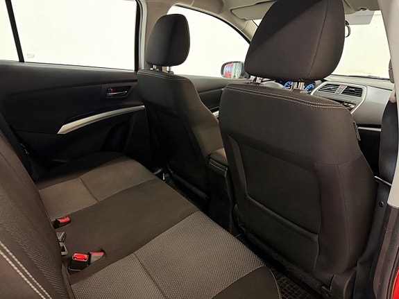 Suzuki S-Cross 12 of 21