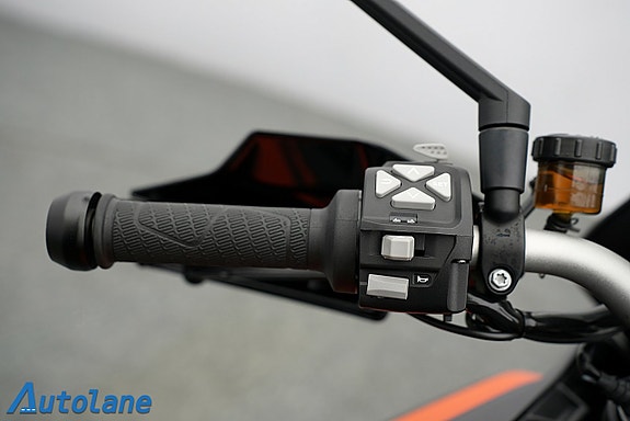 KTM 1290 Superduke GT *Quickshift+, Farthållare, Väskor 20 of 26