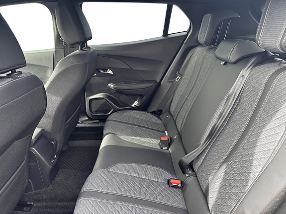 Peugeot 2008 9 of 20