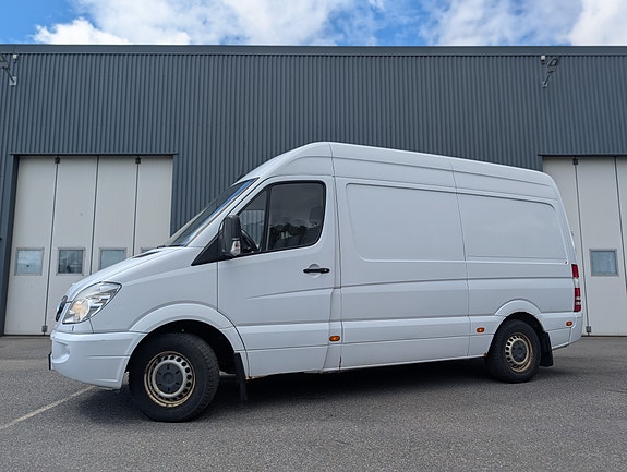 Mercedes-Benz Sprinter 316 2 of 6