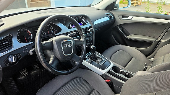 Audi A4 5 of 5