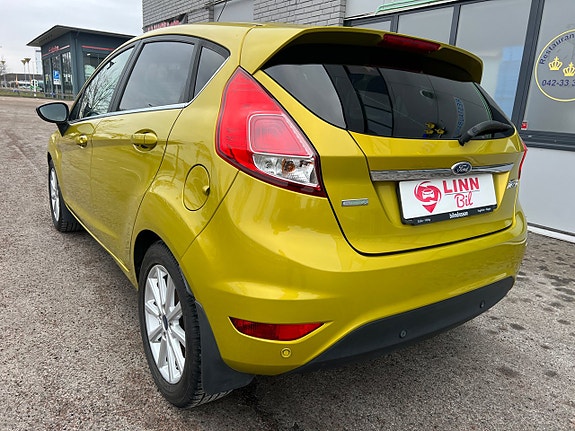 Ford Fiesta 6 of 27