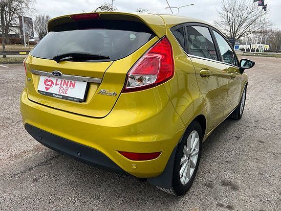 Ford Fiesta 4 of 5