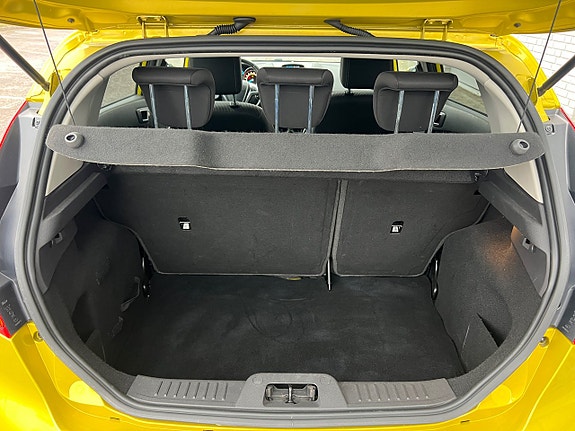 Ford Fiesta 14 of 27
