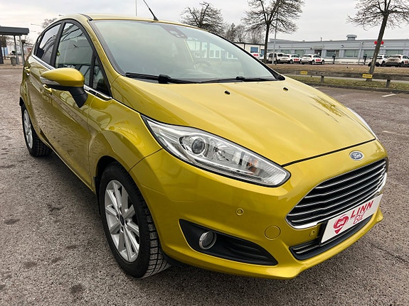 Ford Fiesta 3 of 5
