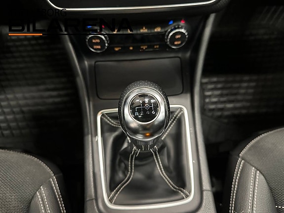 Mercedes-Benz A200 17 of 21