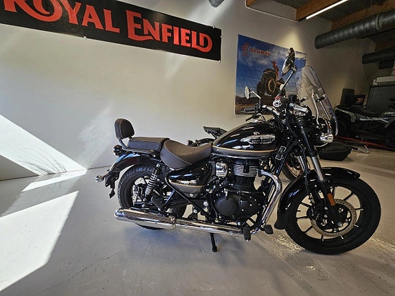 Royal Enfield Meteor 350 2 of 5