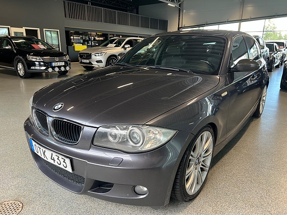 BMW 123d 7 of 16