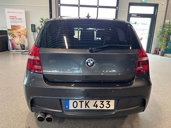 BMW 123d 4 of 5