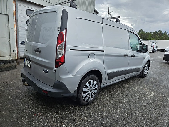 Ford Transit Connect 6 of 24