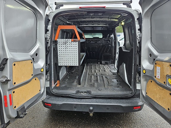 Ford Transit Connect 12 of 24