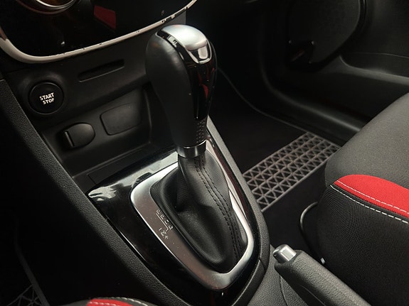 Renault Clio 21 of 29