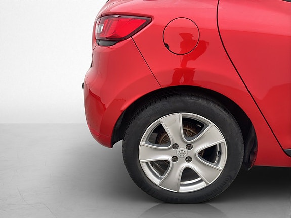 Renault Clio 28 of 29