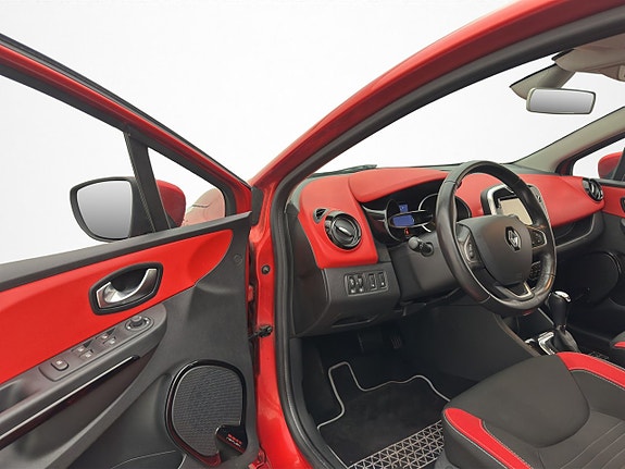 Renault Clio 10 of 29