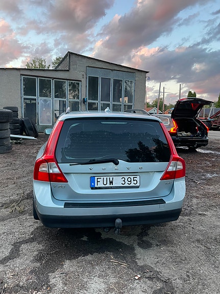 Volvo V70 5 of 5