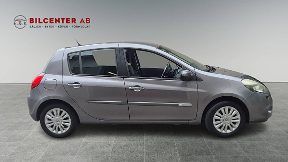 Renault Clio 3 of 5