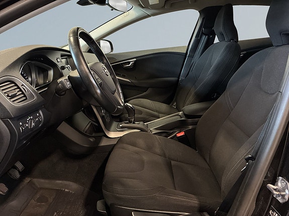 Volvo V40 7 of 19