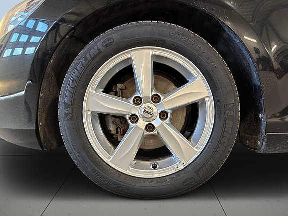 Volvo V40 14 of 19