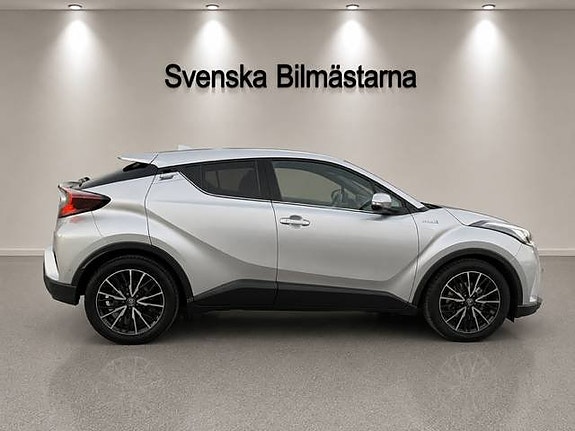 Toyota C-HR 5 of 13