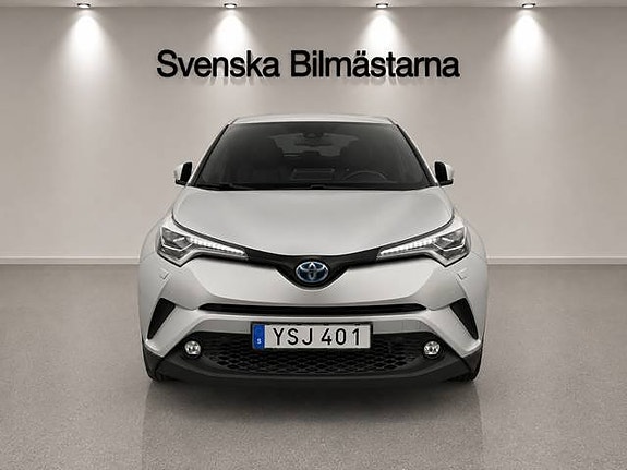 Toyota C-HR 4 of 13