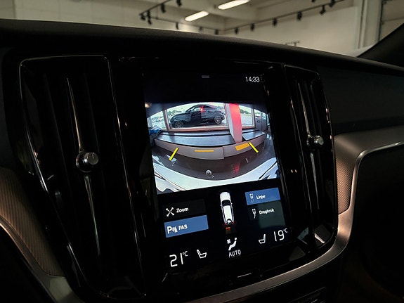Volvo V60 15 of 18
