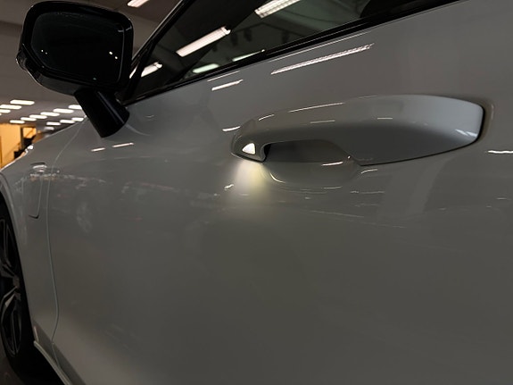 Volvo V60 14 of 18