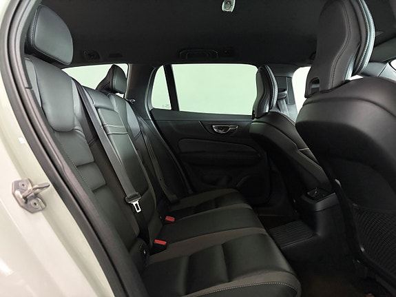 Volvo V60 8 of 18