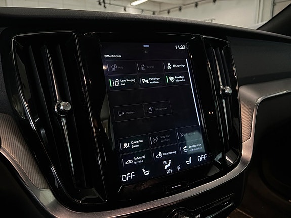 Volvo V60 16 of 18