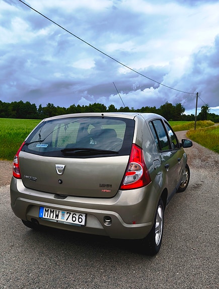 Dacia Sandero 4 of 5