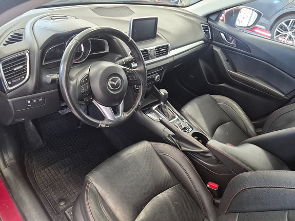 Mazda 3 5 of 5