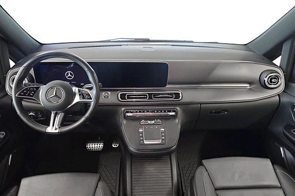 Mercedes-Benz V300 5 of 15